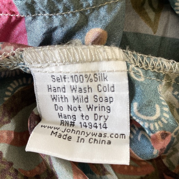 Johnny Was Aran Georgia Silk top - Picture 10 of 10